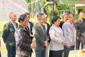ประชาคมสามเสน ส่งมอบรถตู้เพื่อใช้เป็นสาธารณะส่วนกลางของประชา ... Image 5